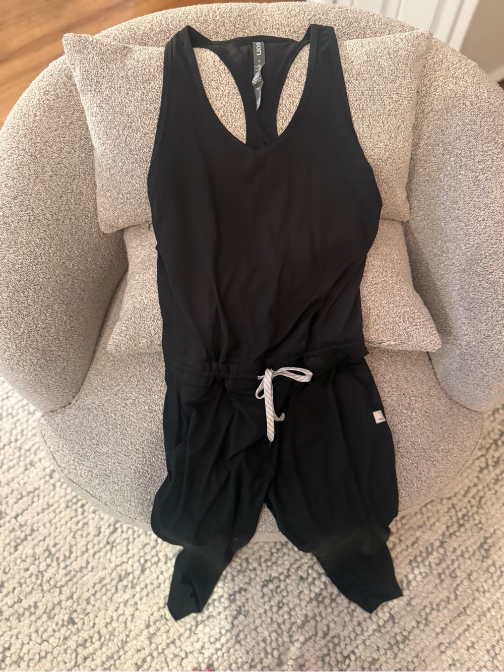 NWOT Vuori Black Sleeveless V-Neck Drawstring Jumpsuit - Picture 6 of 8